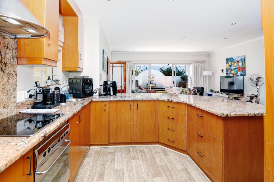 3 Bedroom Property for Sale in Van Riebeeckshof Western Cape